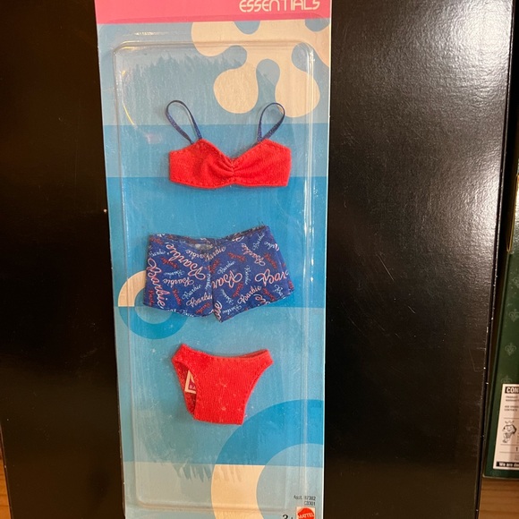 Barbie Essentials Red and Blue Underwear Set - Picture 1 of 1